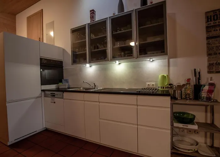 And Mountain View شقة